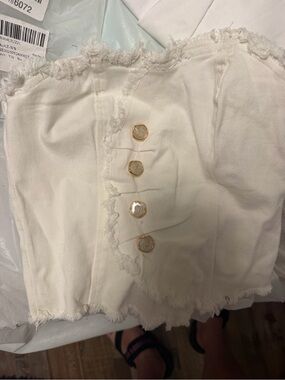 White Frayed Button-Front Strapless Crop Top